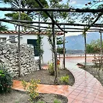 Casa With Terrace & Garden *